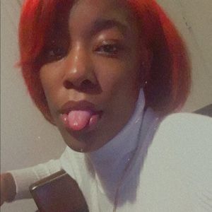 Meet your Posher, Makayla